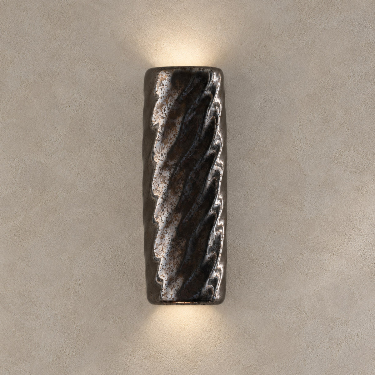 Applique murale Diane en porcelaine couleur métal, création Ombre d’Or, vue face #couleur_métal