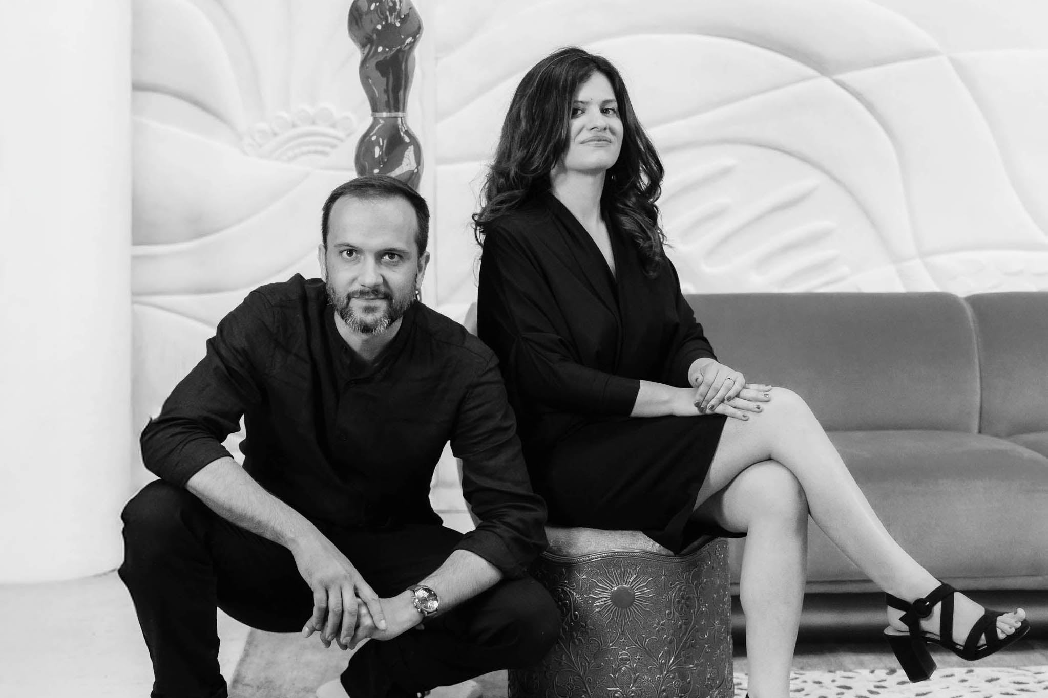 Portrait de Yohann et Laura, céramiste d'art et architecte d'intérieur chez Ombre d'or à Vincennes.