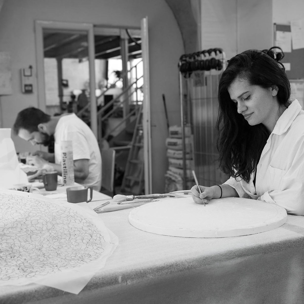 Yohann et Laura, duo Ombre d'Or, dans leur atelier à Vincennes